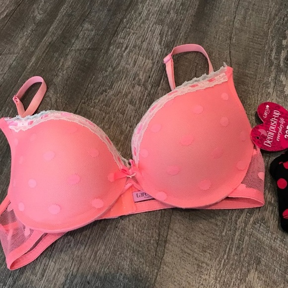 SOLD!!! PUSH UP BRA BUNDLE - Picture 2 of 8